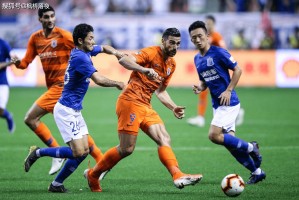 Jinnianhui-清晨突围战来临，阿斯顿维拉围绕中超防线松动，更衣室稳定，阵容厚度经受考验(阿斯顿维拉2223球衣)