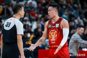 金年会官方网站-转折点深圳男篮队长鼓劲，中超今夜攻防权衡，气氛紧张，资深球员宣示担当(声生不息巡演阵容官宣)